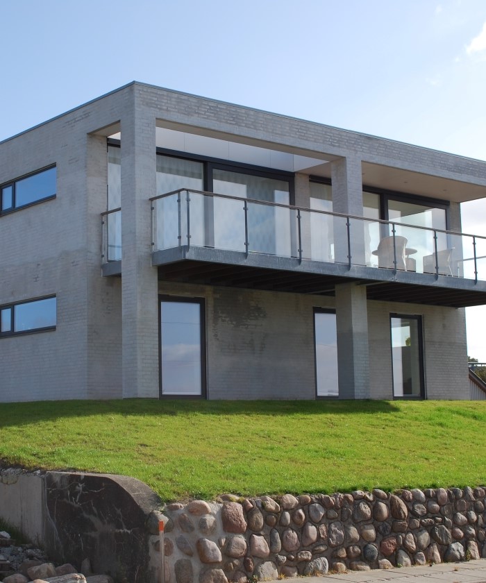 Villa - Strib